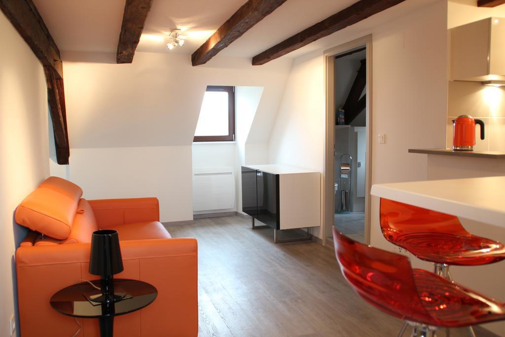 A L'Ill - Apparts & Studios Strasbourg Hyper Centre Phòng bức ảnh