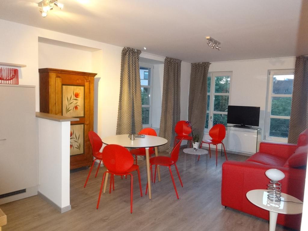 A L'Ill - Apparts & Studios Strasbourg Hyper Centre Phòng bức ảnh